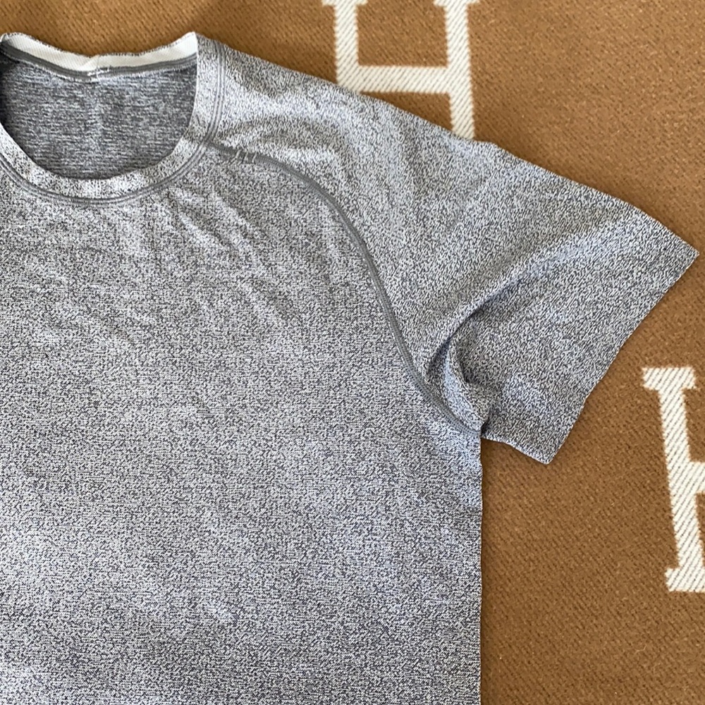 LULULEMON MEN’S short sleeve